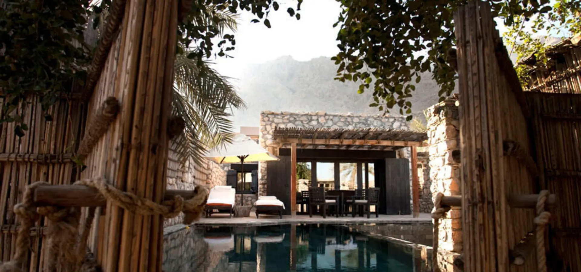 Pool villa