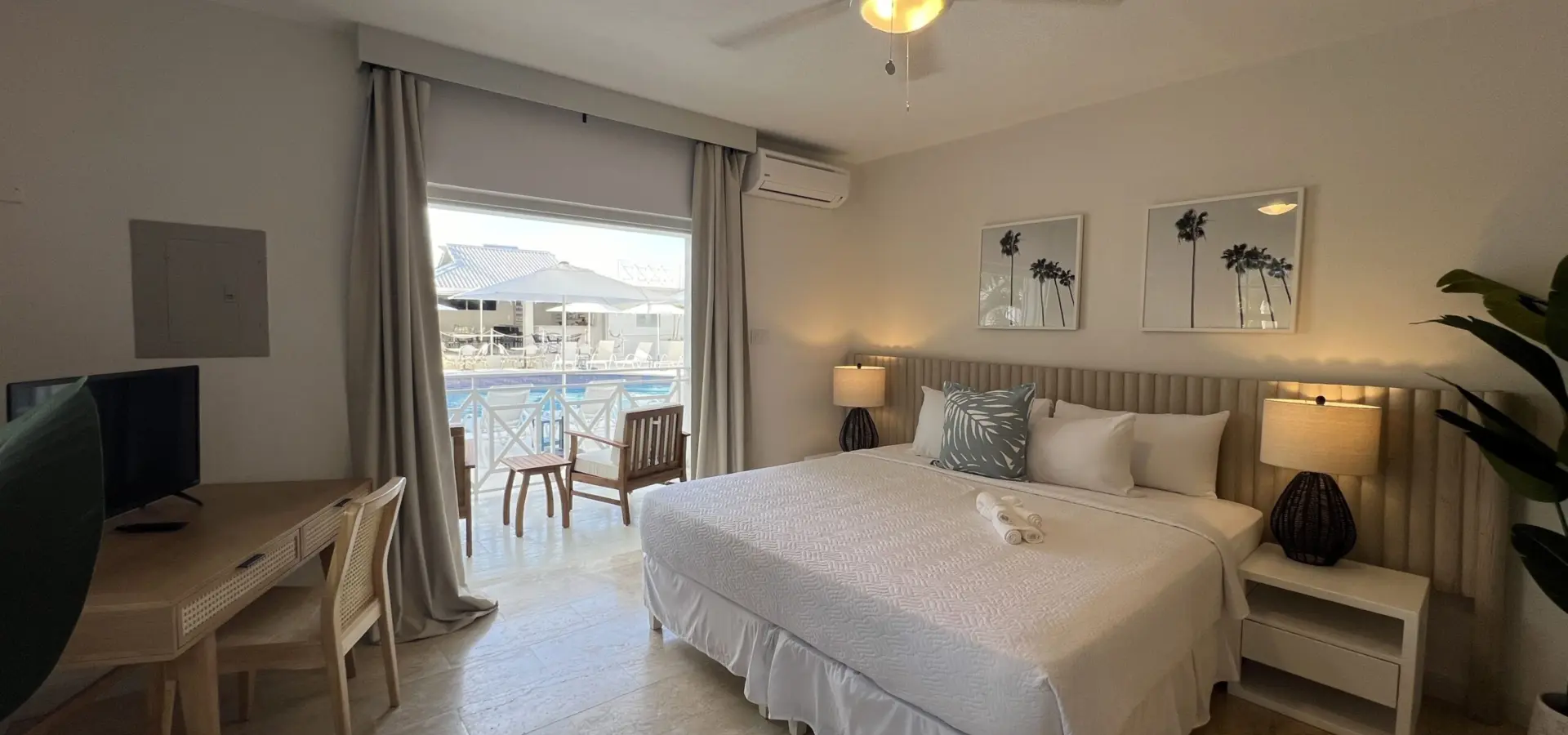 Pool view room 3 scaled