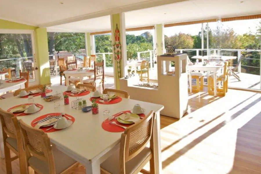 Breakfast Room 1