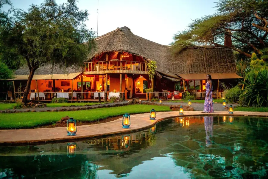 1739430333321 Tawi Lodge Main Area