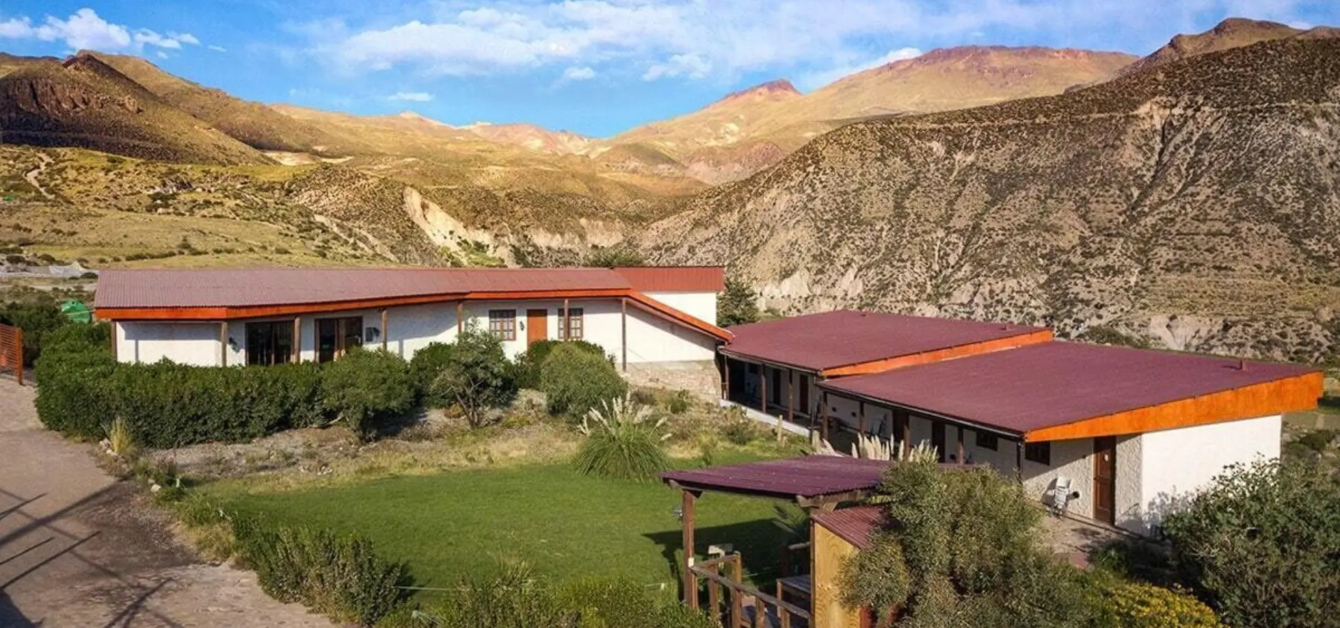 Hotel terrace lodge putre chile1