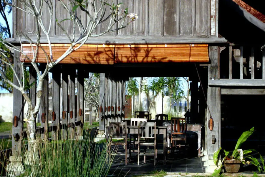 Dining 01