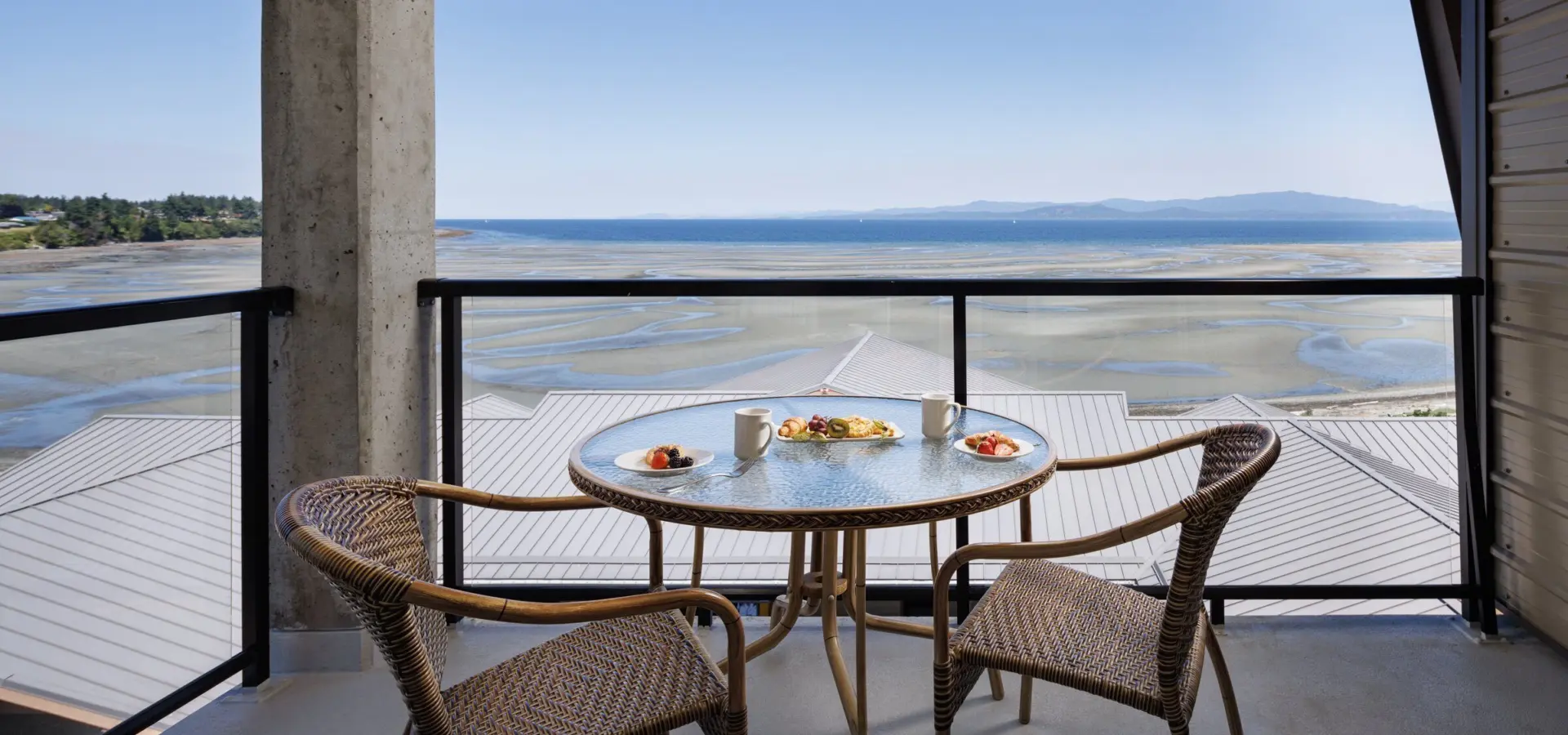 Bellstar beachclub comp09