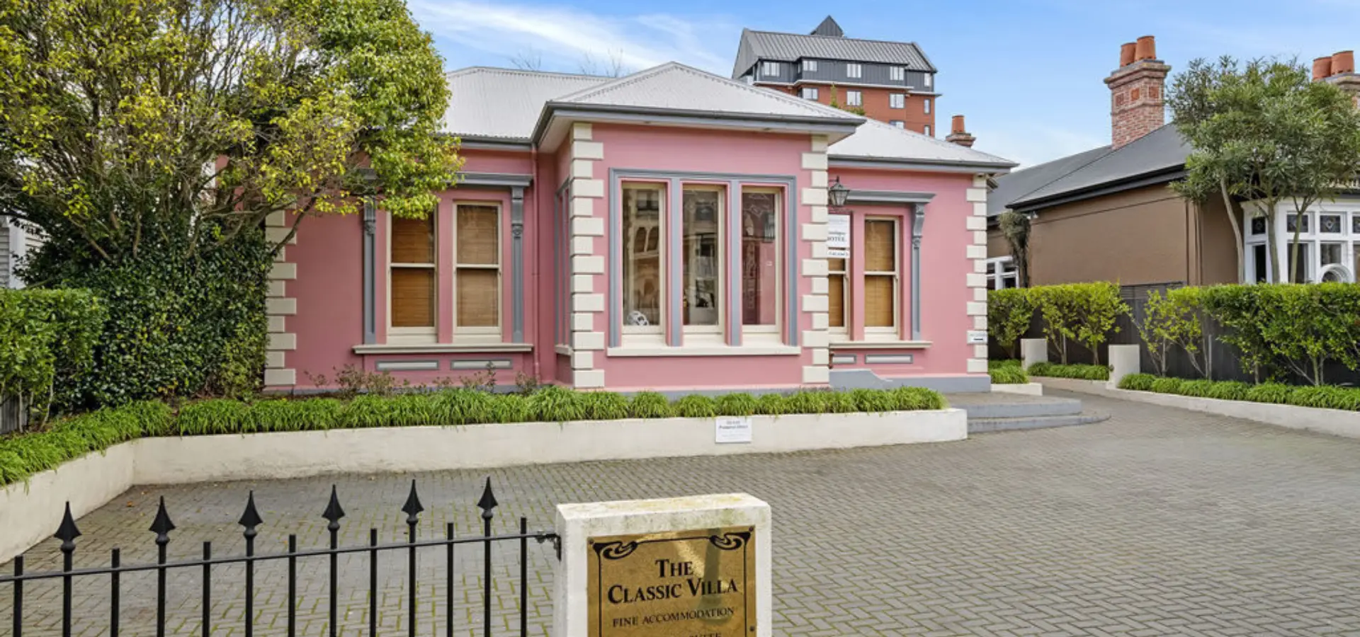 1735974930923 The Classic Villa Christchurch 1