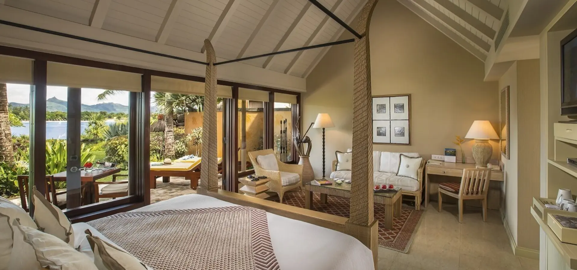Luxury pavilion