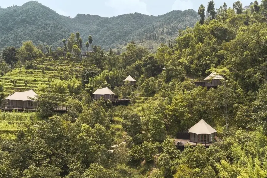 Hmlv gallery exterior 5