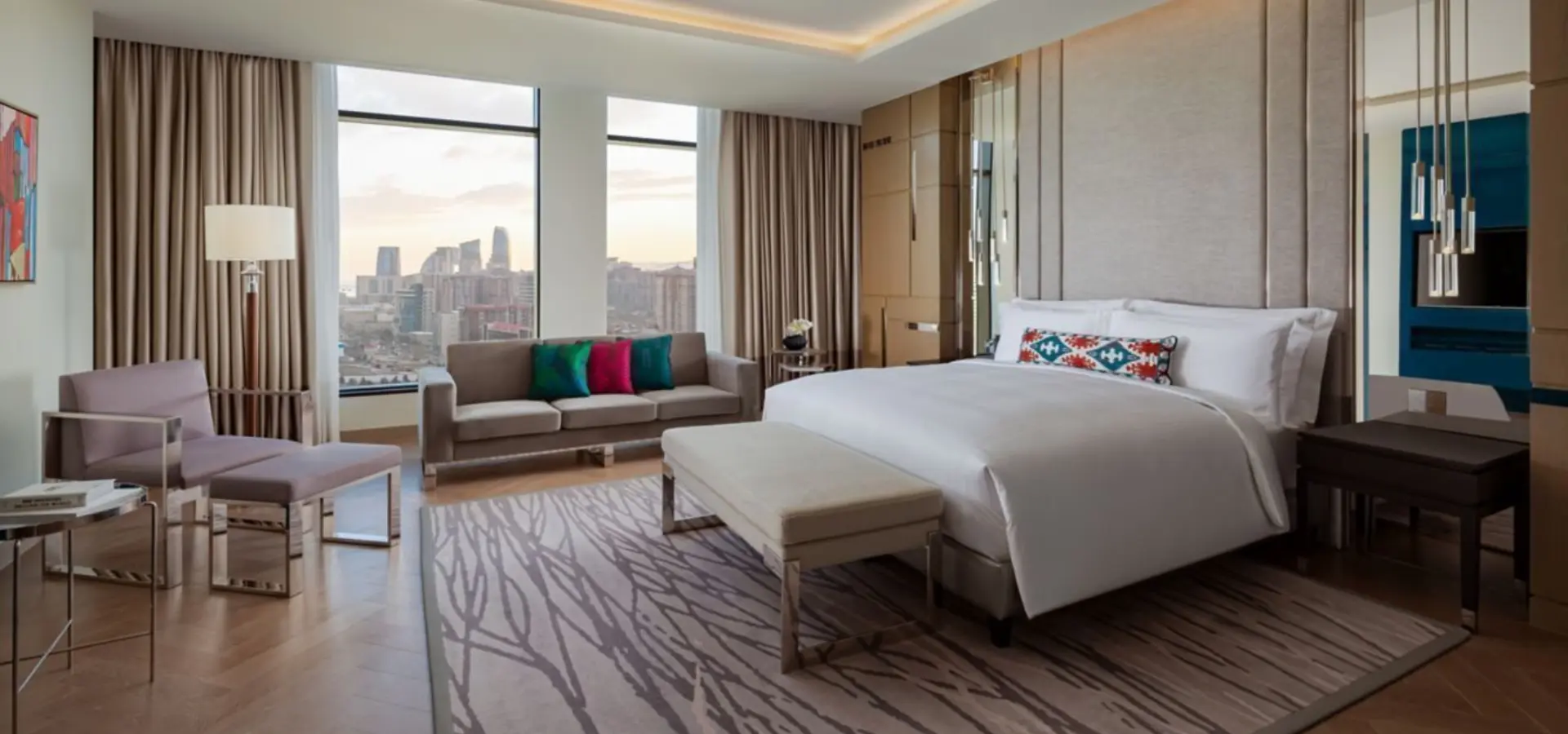 Rz gydrz club level room 27380 wide hor