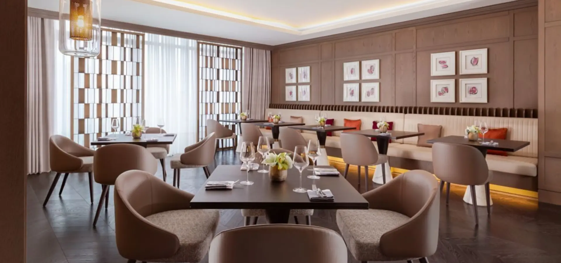 Rz gydrz club lounge dining 36741 98982 wide hor