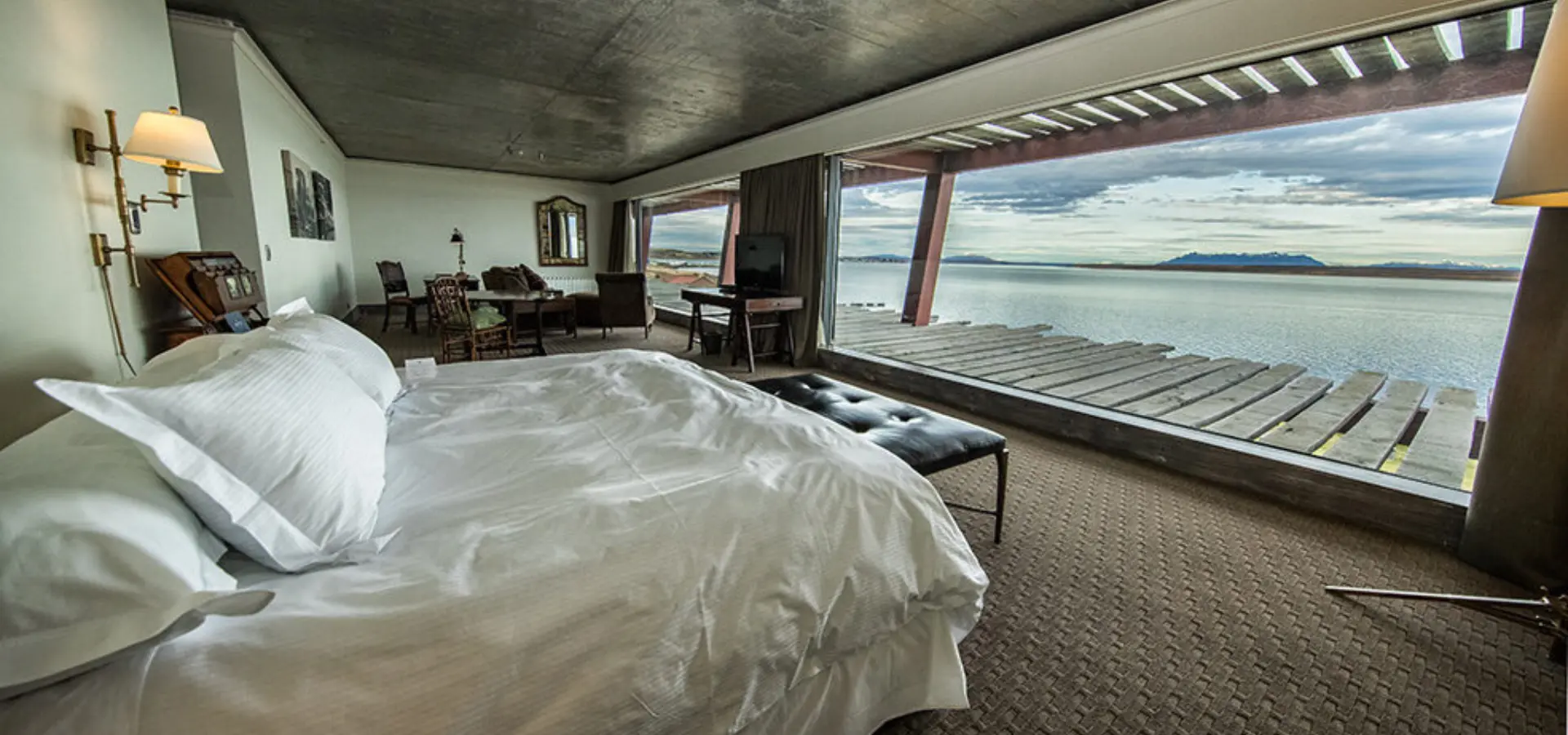 The singular suite 1