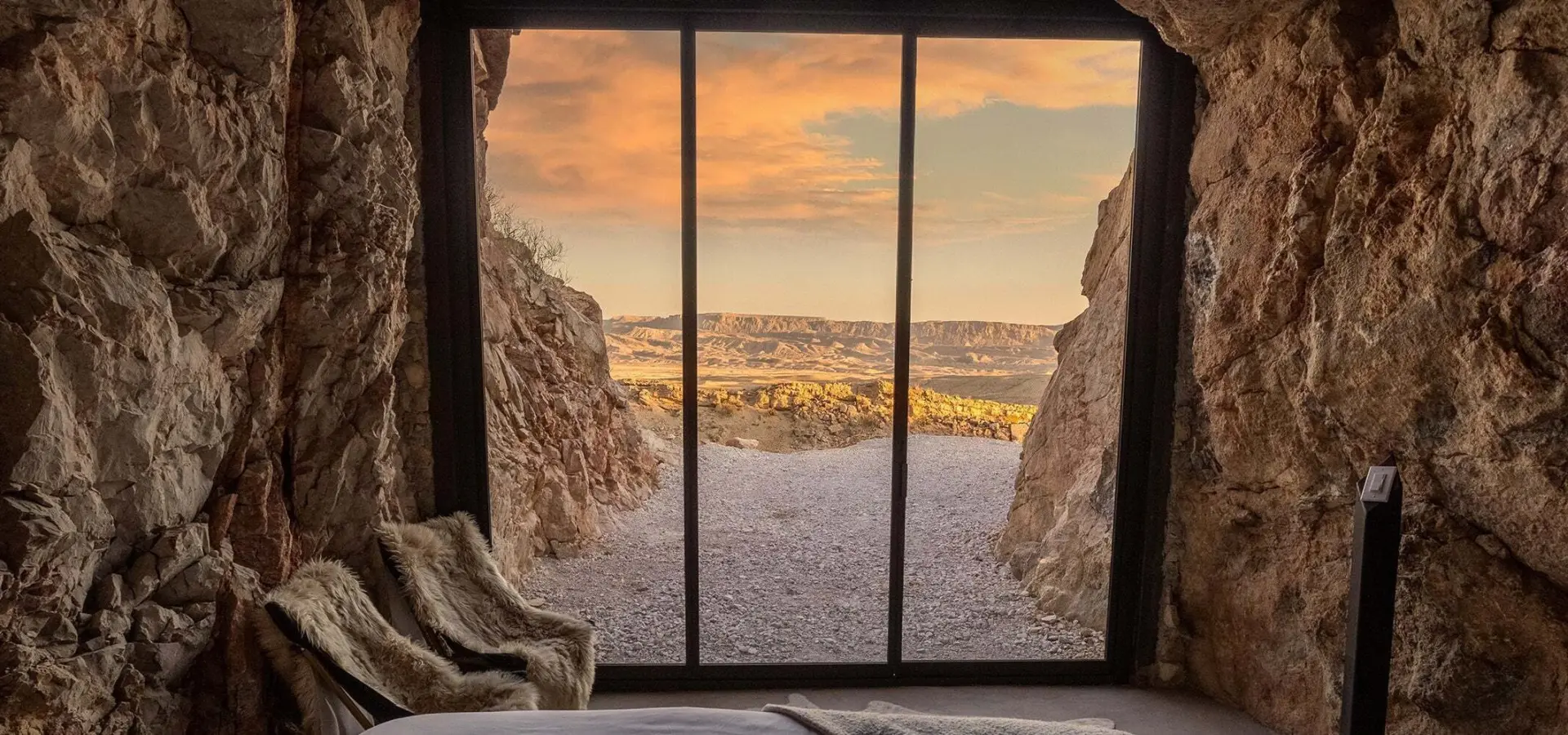 1757068881218summitbigbendcavehotel