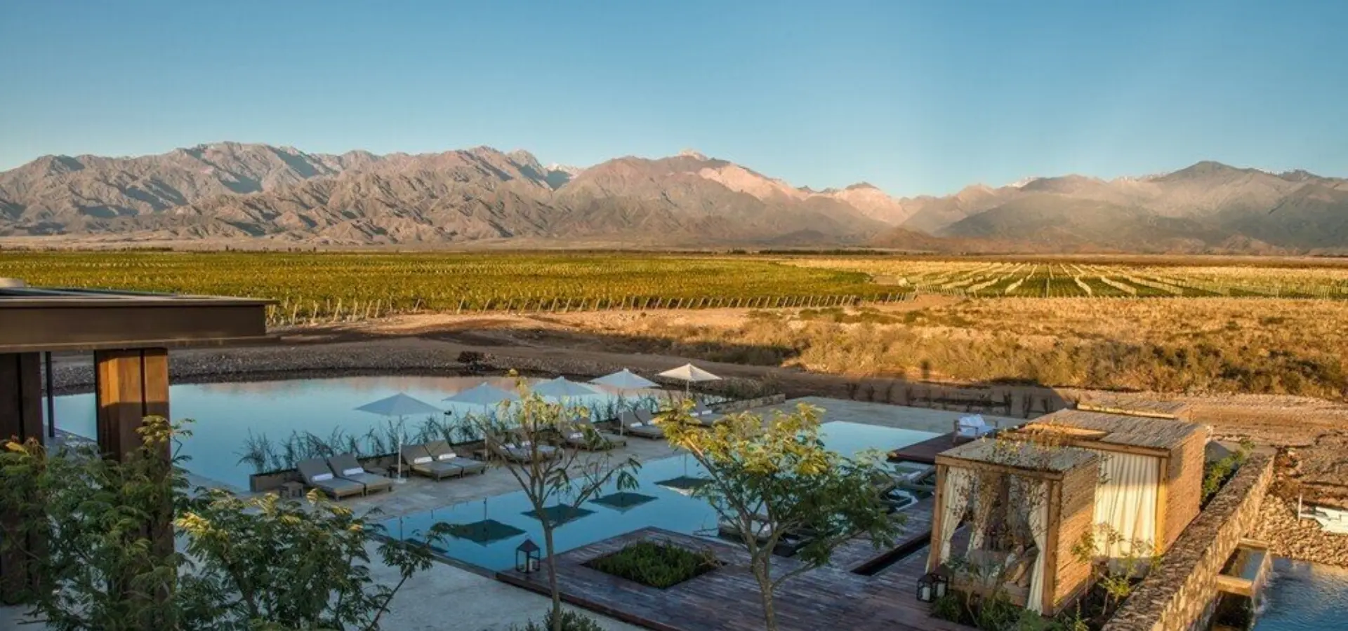 RESORT SPA 2 ME82069 3 Stay Slider