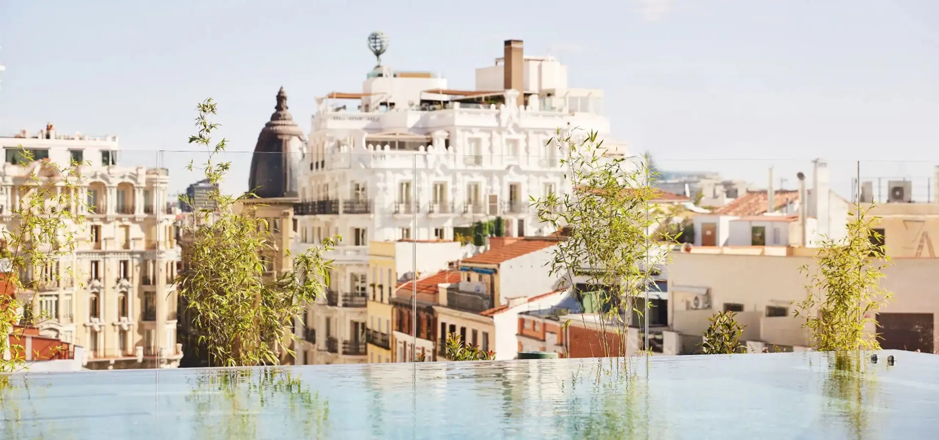 Madrp p0183 rooftop pool view 16x9