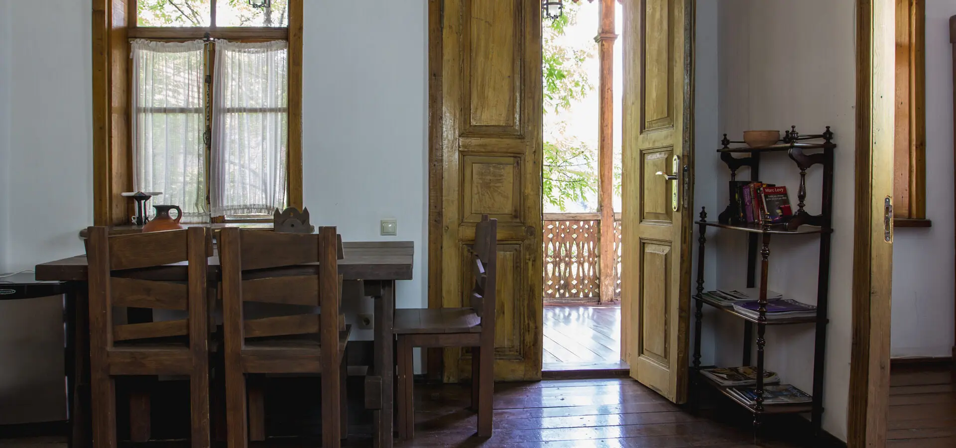 Room2