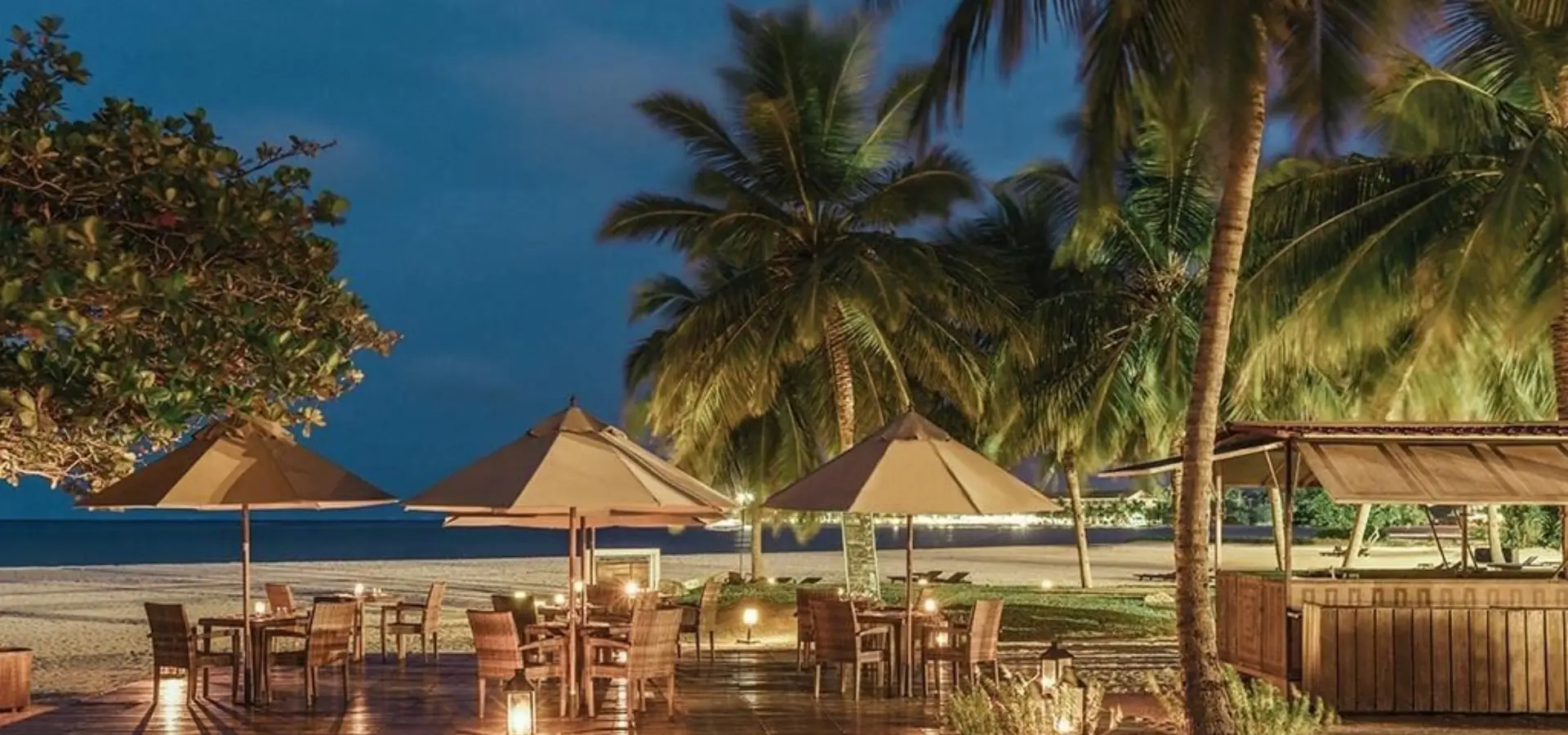 Dining 0003 beach bar