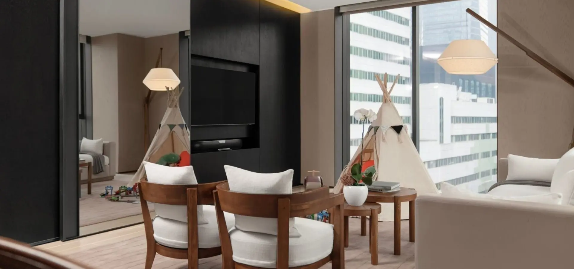 1761226305667family suite 1