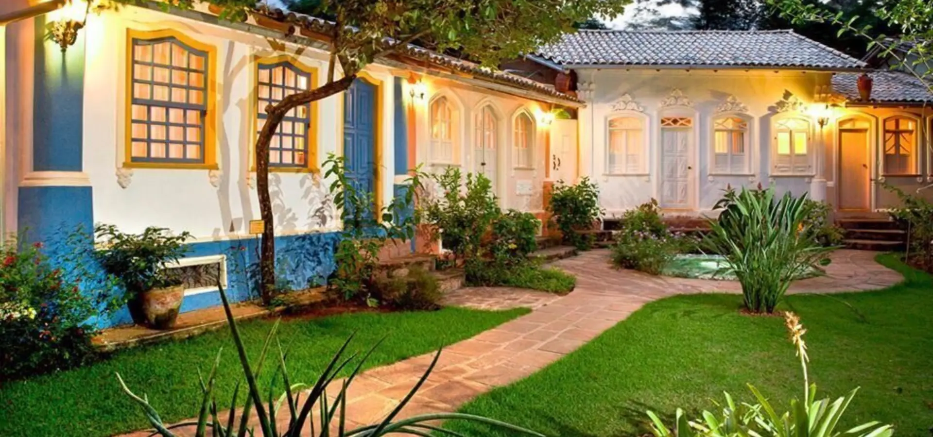 10361317 813849415370788 394511627173073280 n