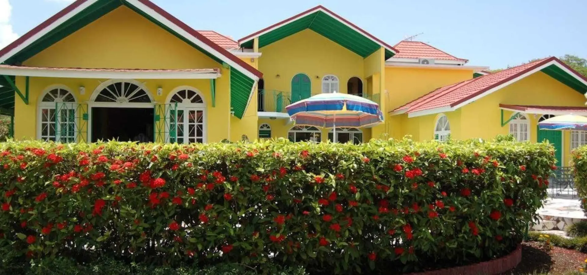 26677159 jpg 1920x810 default