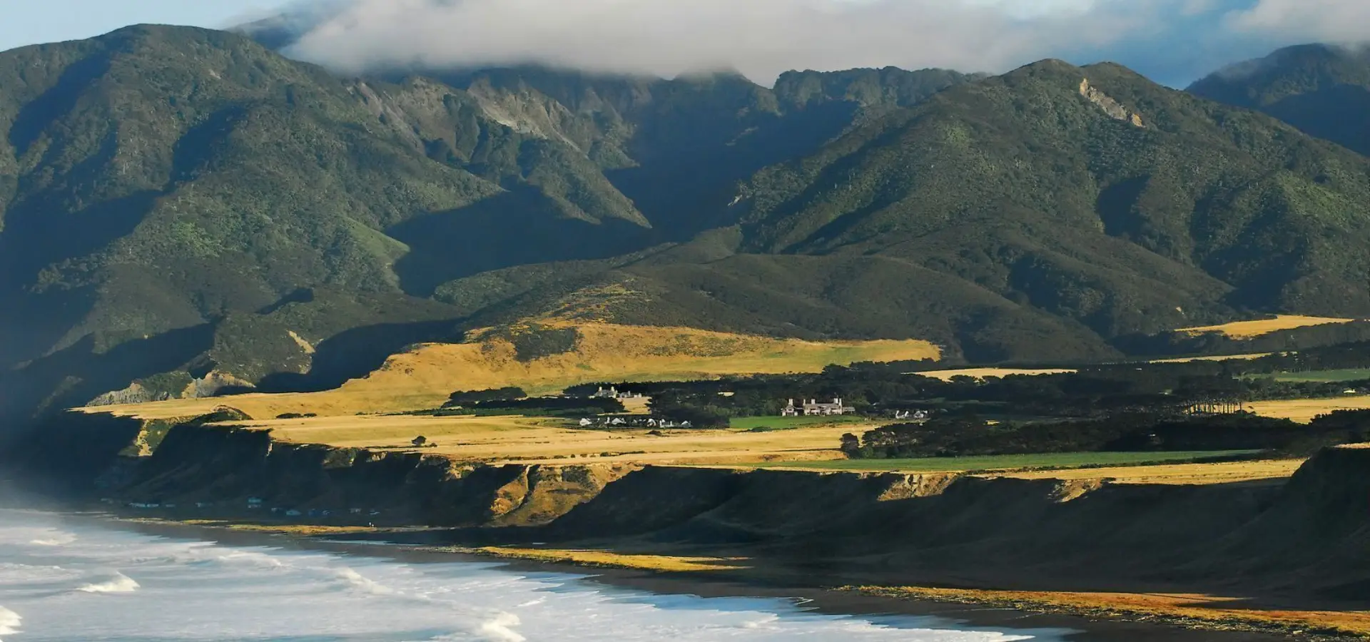 Landscape ocean to mountain