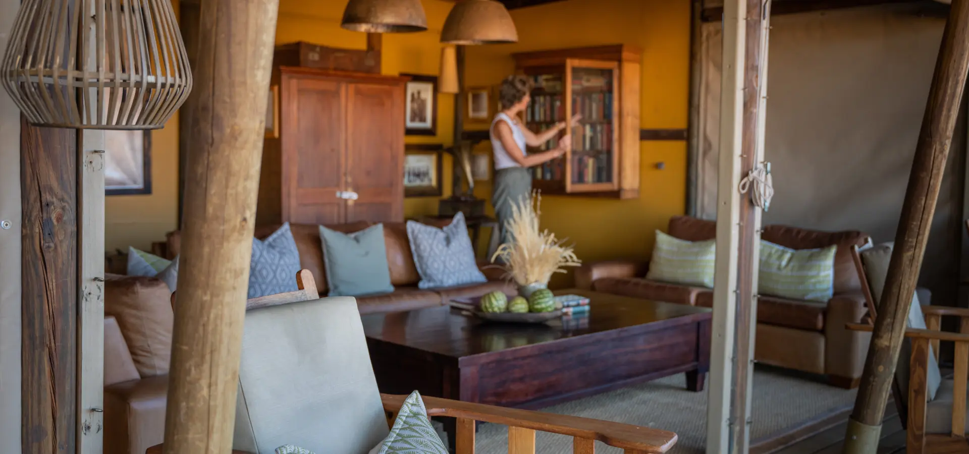 1736924134157 WOLWEDANS COLLECTION Dune Camp Main area lounge and books