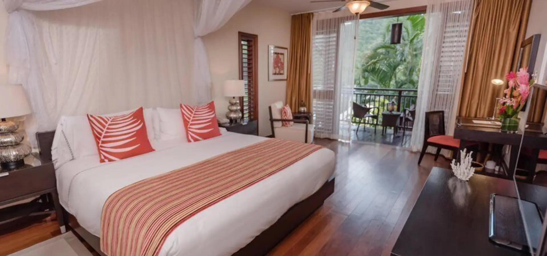 Resort view suite bedroom 01 jpg 800x800 q85 subsampling 2