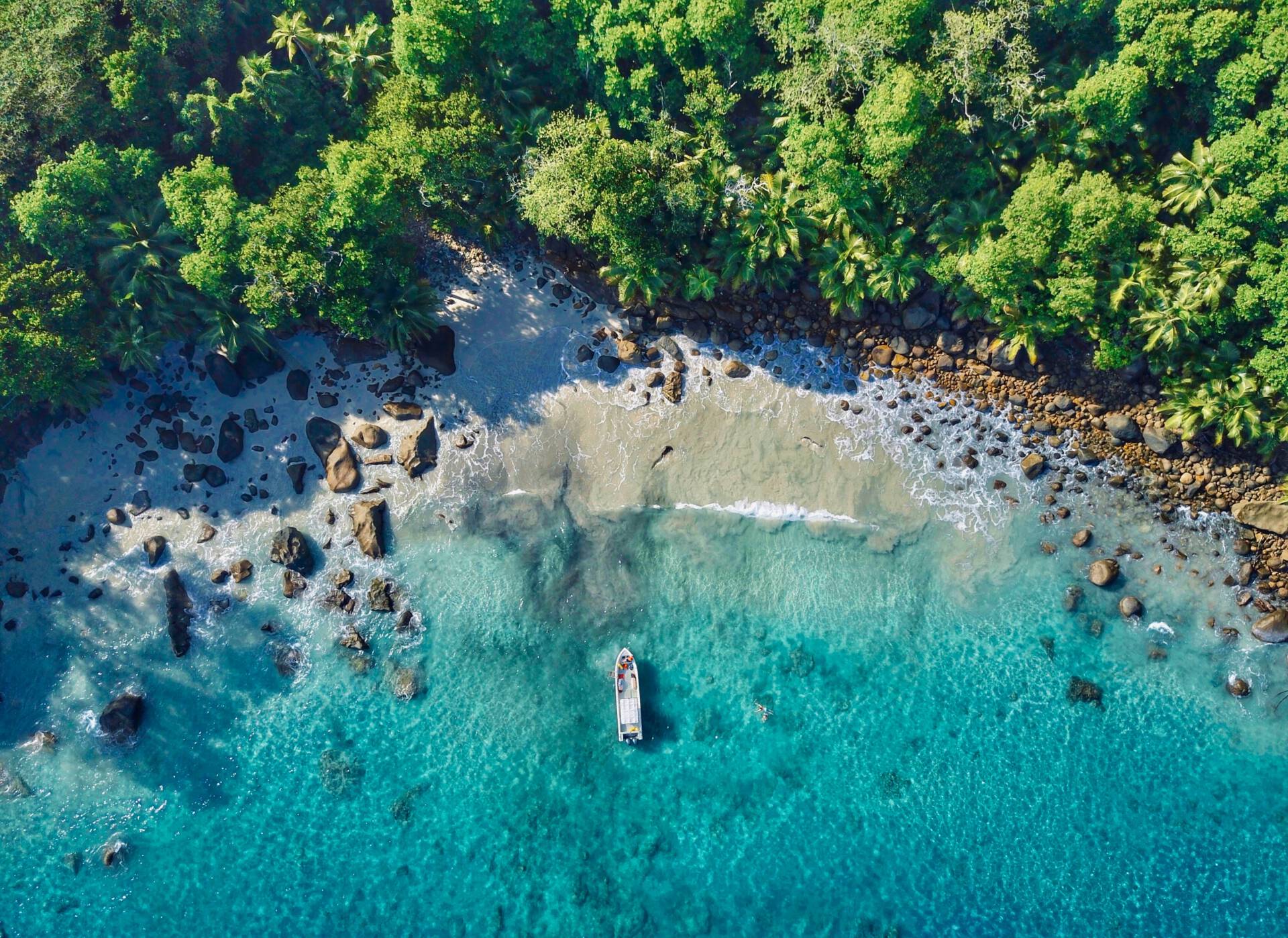 Onontdekt strand Seychellen